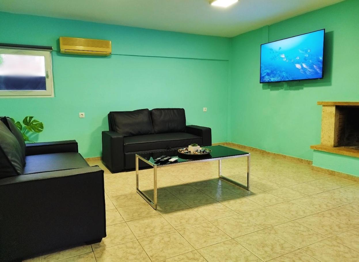 Sleepili Apartment Vrisai ภายนอก รูปภาพ