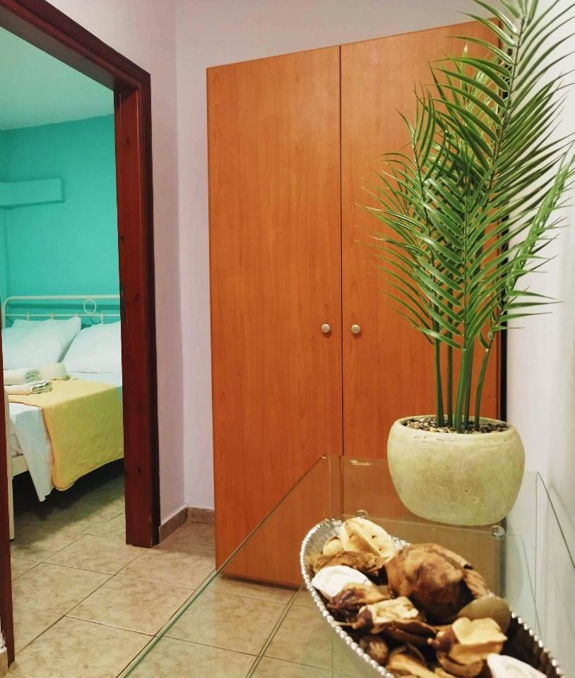 Sleepili Apartment Vrisai ภายนอก รูปภาพ