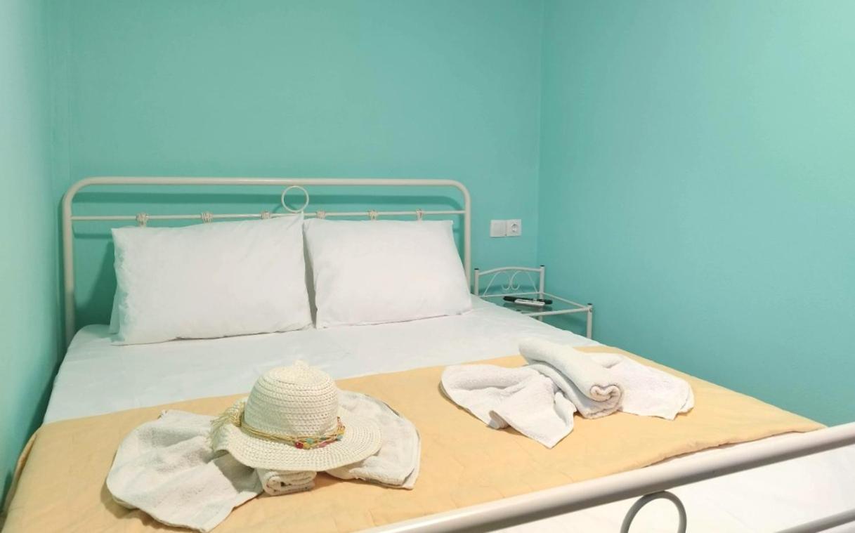 Sleepili Apartment Vrisai ภายนอก รูปภาพ