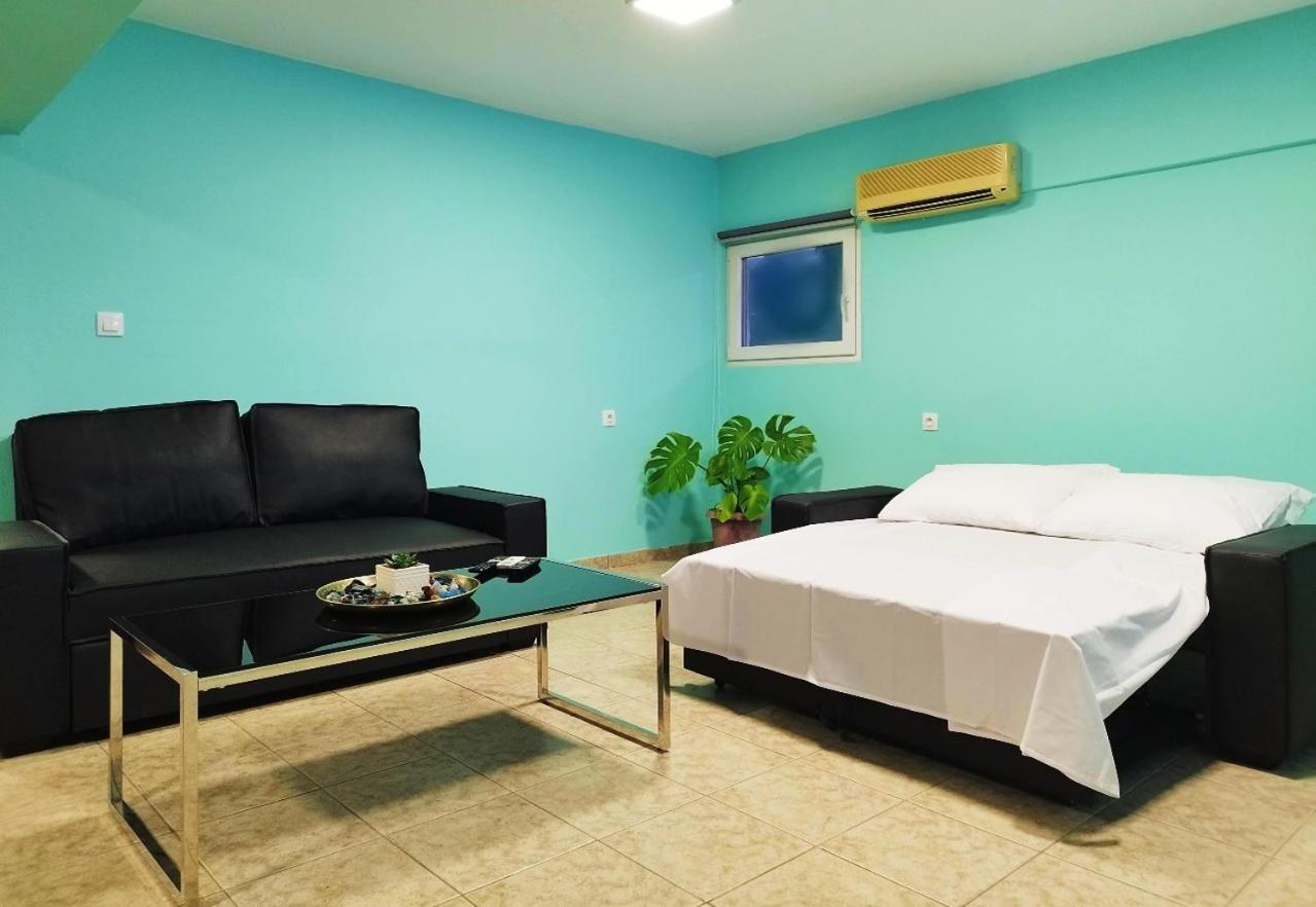 Sleepili Apartment Vrisai ภายนอก รูปภาพ