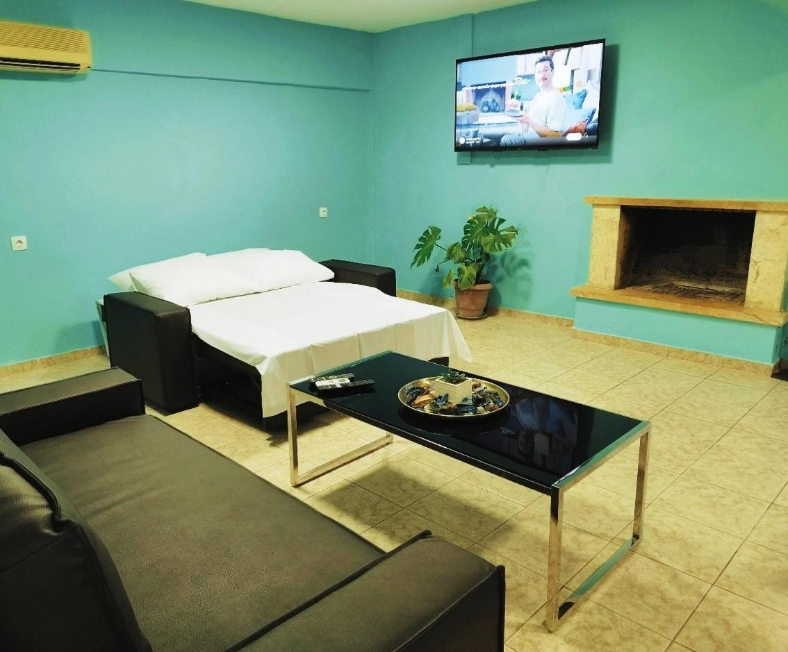 Sleepili Apartment Vrisai ภายนอก รูปภาพ