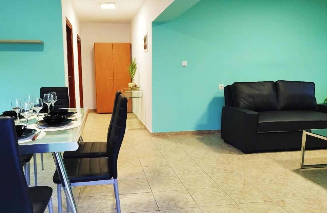 Sleepili Apartment Vrisai ภายนอก รูปภาพ